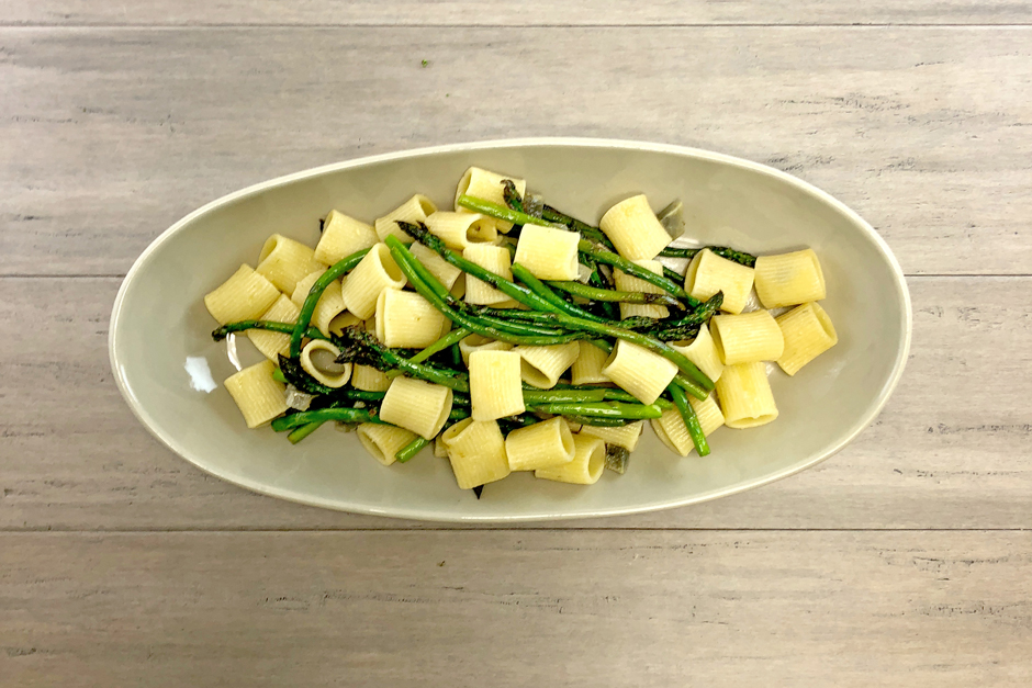 Pasta with Asparagus and Artichoke Hearts