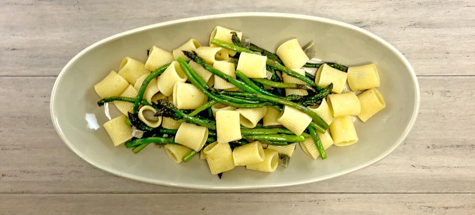Pasta with Asparagus and Artichoke Hearts