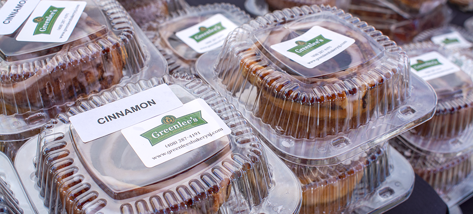 Greenlee's cinnamon buns at the market 