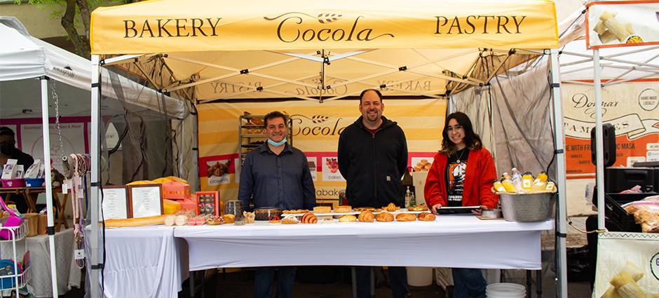 Happy vendors at Cocola bakery